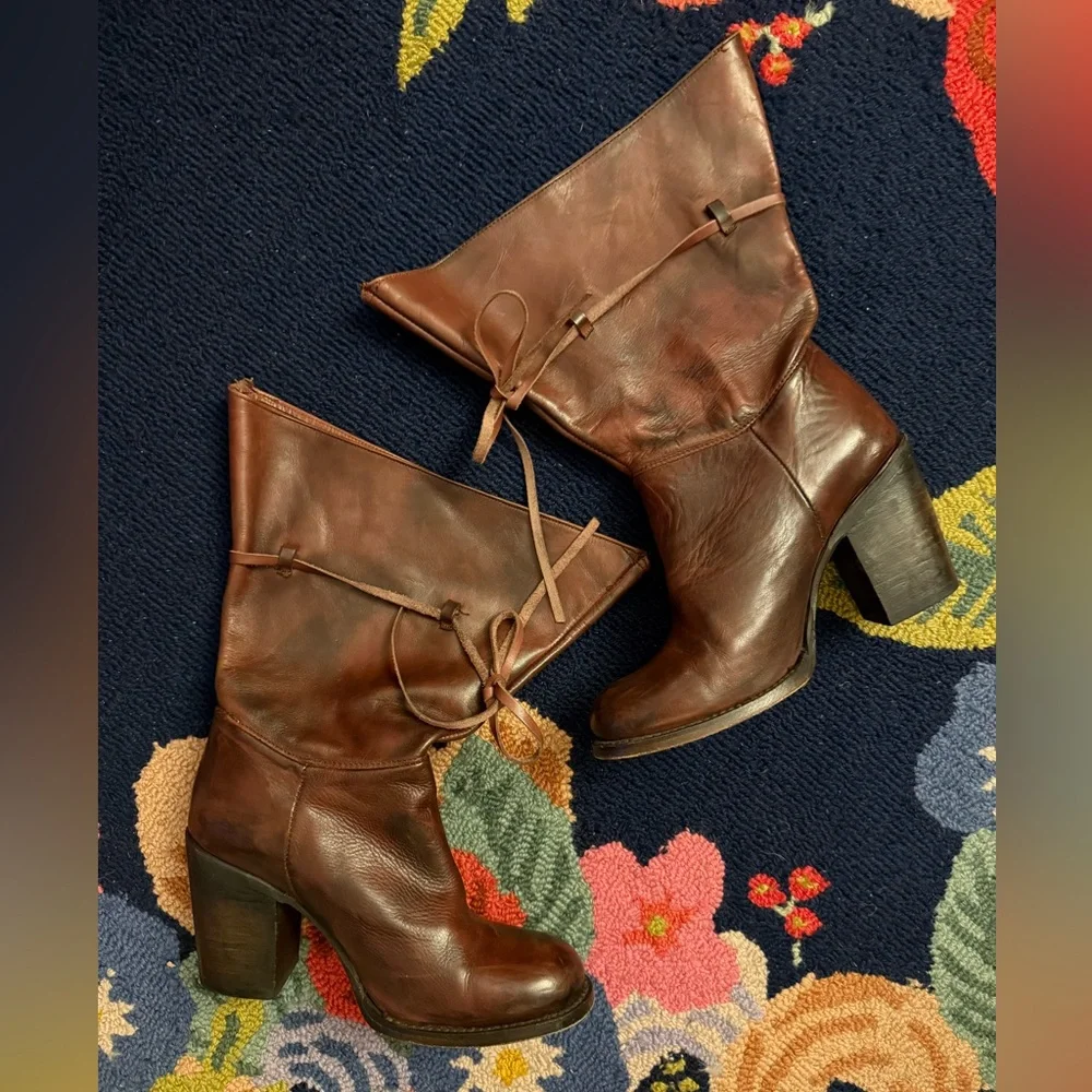 Freebird by Steven Guilt Boots - Picture 2 of 6